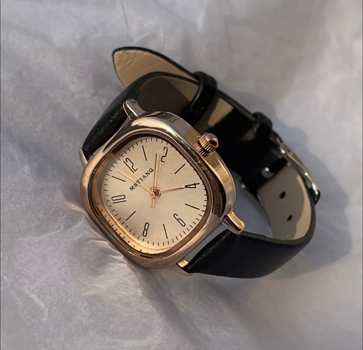 Reloj Cuadrado de Lujo Sencillo para Mujer con Caja de Aleación y Correa de Cuero Movimiento de Cuarzo de 20 mm con Puntero Diseño de Nicho Estilo Ins para Chicas de Preparatoria